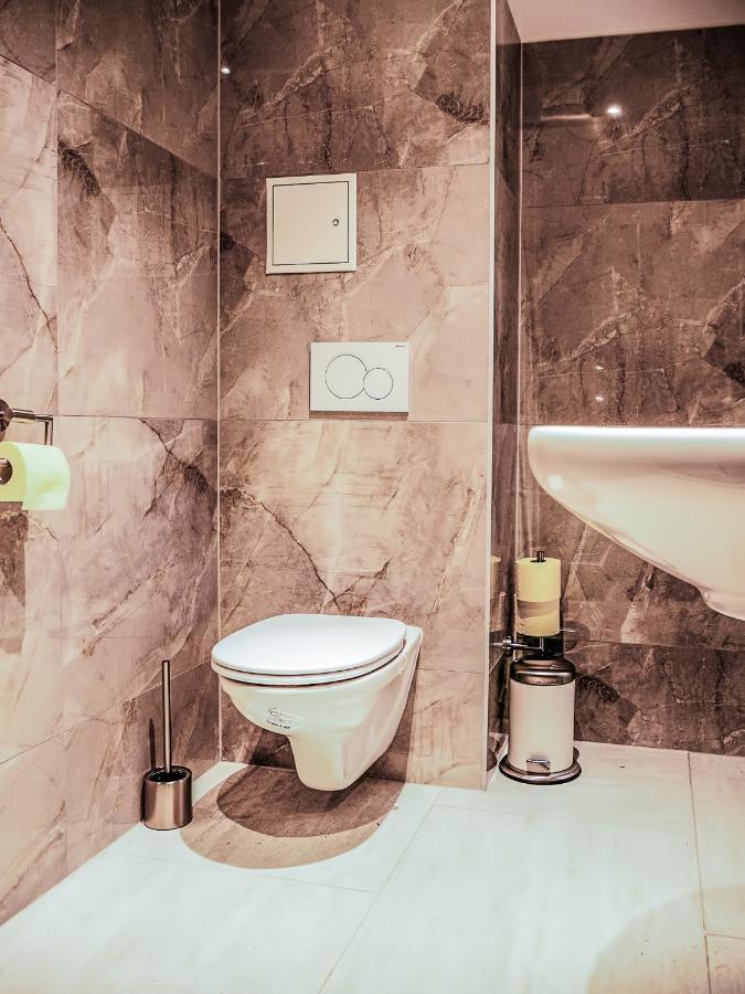 Apartamento Wohnen Im Herzen Von Wien Budget Exterior foto