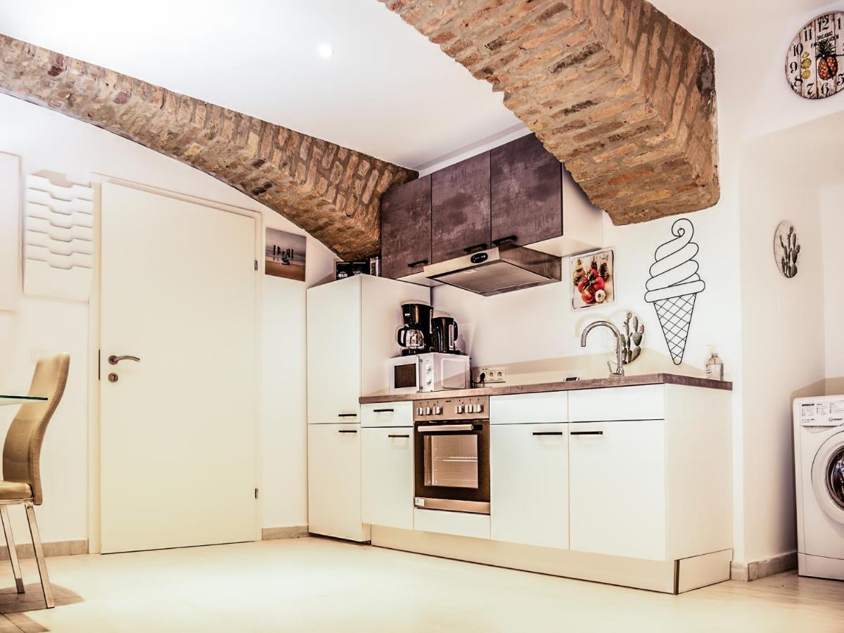 Apartamento Wohnen Im Herzen Von Wien Budget Exterior foto