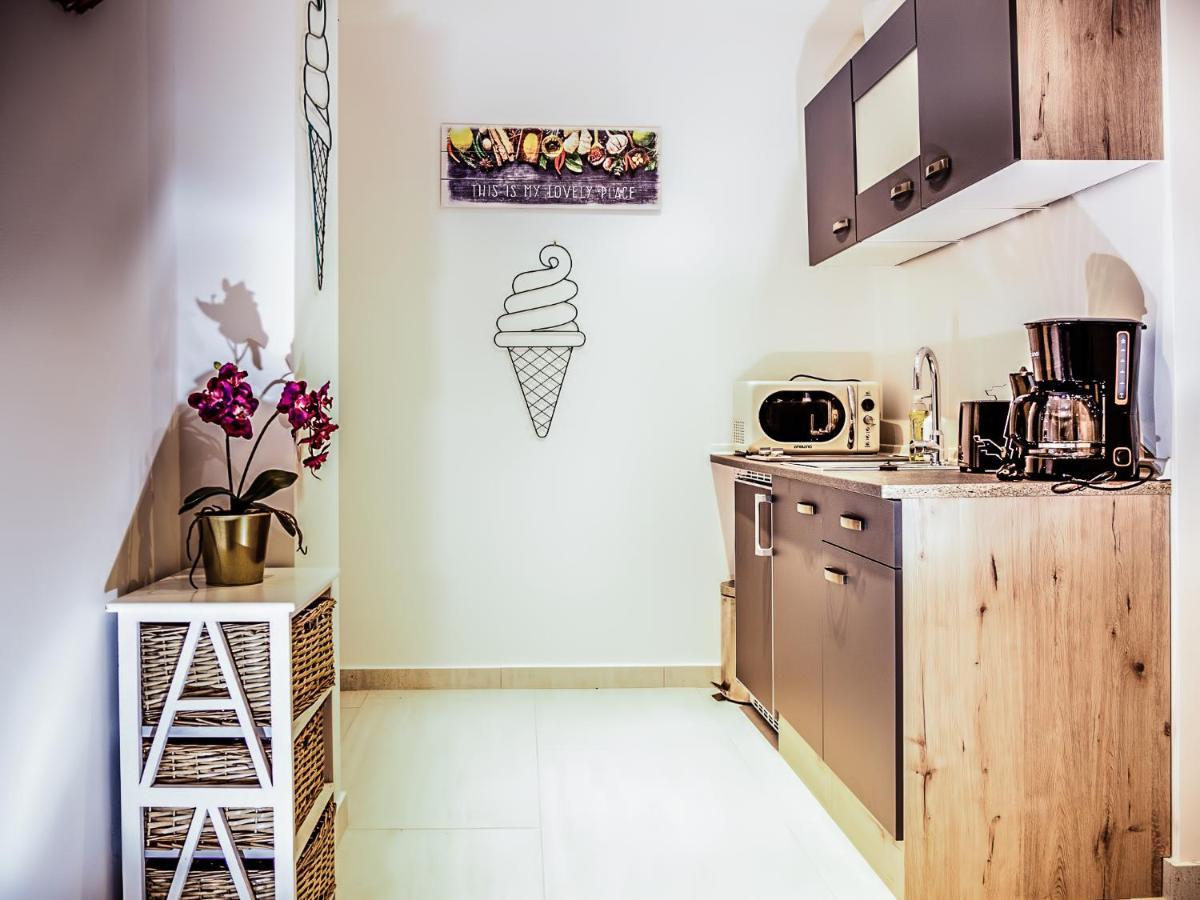 Apartamento Wohnen Im Herzen Von Wien Budget Exterior foto