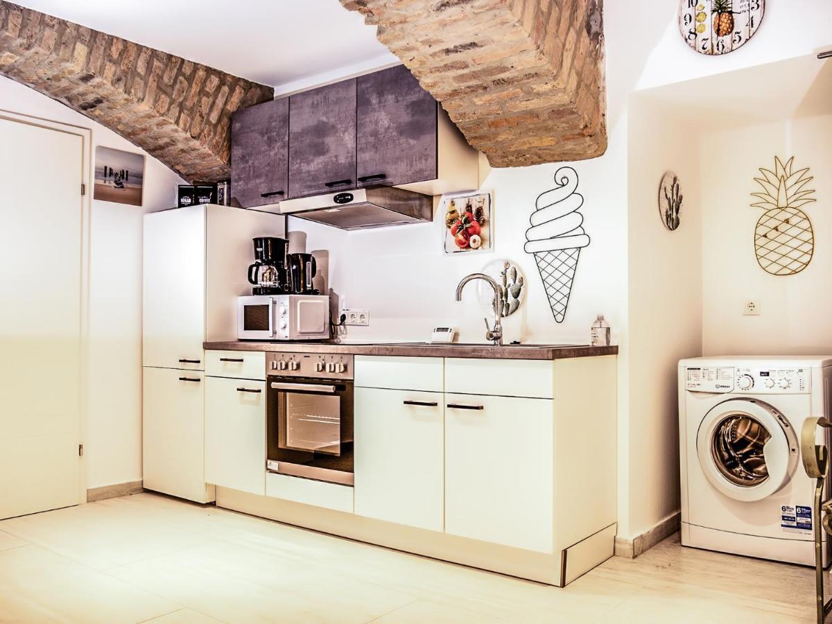 Apartamento Wohnen Im Herzen Von Wien Budget Exterior foto
